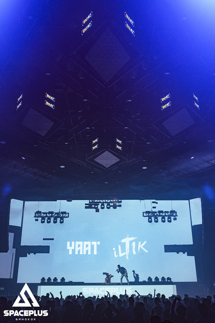 SNEAKOUT SpacePlus Bangkok - Blue Stage